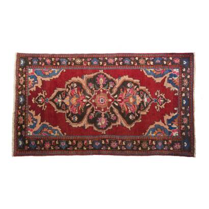 A Semi Antique Persian Hamadan Hand Knotted Rug