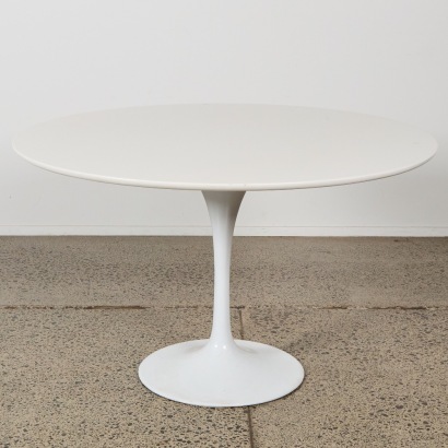 An Eero Saarinen Tulip Style Table