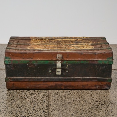 An Early New Zealand Railways Metal Storage Trunk