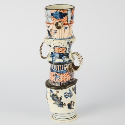 An Aaron Scythe Ceramic Form