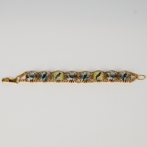 A Bracelet with New Zealand Birds