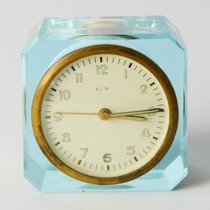 An Art Deco Lucite Clock A/F