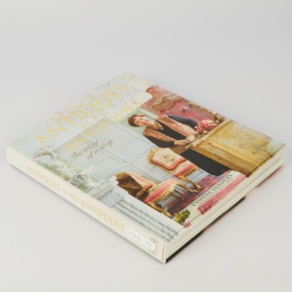 Antiques in the Antipodes by Yvonne Sanders