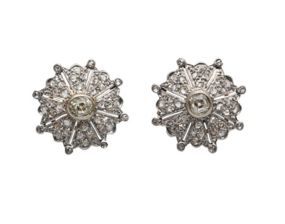 18ct Vintage Diamond Earrings