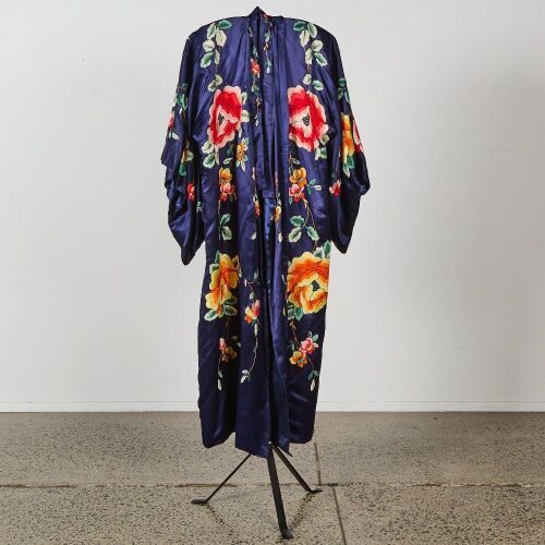 A Japanese 20th Century Embroidered 'Dragon and Phoenix' Kimono Ensemble