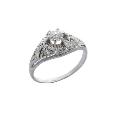 Platinum Vintage Diamond Ring