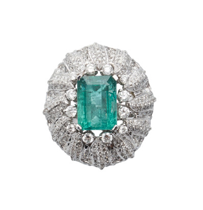 18ct White Gold Emerald and Diamond Ring