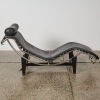 A Le Corbusier LC4 Chaise Lounge Leather replica - 2