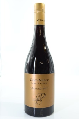 (1) 2017 Mt. Difficulty Long Gully Pinot Noir, Bannockburn