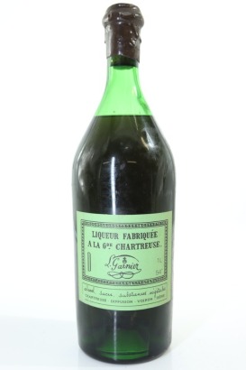 (1) Chartreuse V.E.P. Verte, 1000ml, 54% ABV, "Mise en Vieillissement" in 1964 - Likely Released 1975 (CC - The cork has receded into the neck of the bottle)