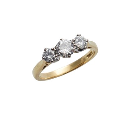 18ct Three Stone Diamond Ring