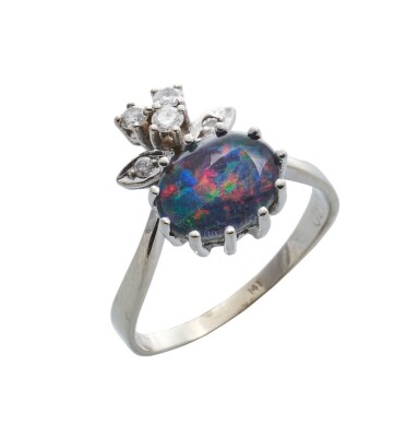 14ct White Gold Opal and Diamond Ring