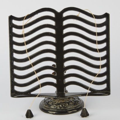A Vintage Cast Iron Book Rest