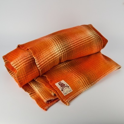 A Vintage Double "Brown Tiki" Princess Blanket by Onehunga Woollen Mills