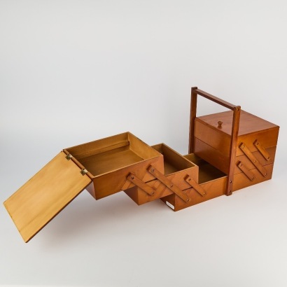 A Mid-Century Accordion Sewing Box