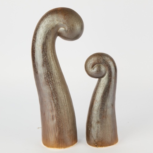 A Pair of New Zealand Studio Pottery Pieces