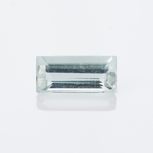 Loose, 0.73ct Rectangular Cut Aquamarine Gemstone