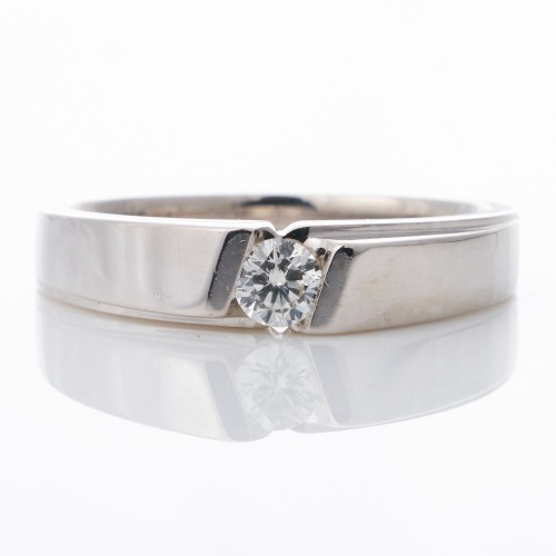 18ct White Gold, 0.15ct Diamond Solitaire Ring