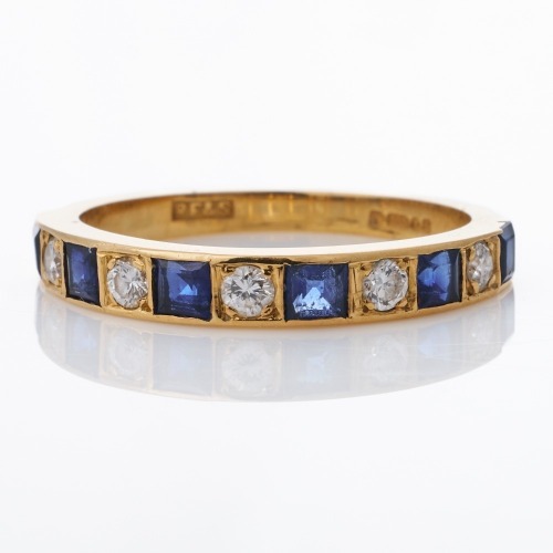 18ct Yellow Gold, 0.97ct Sapphire / 0.28ct Diamond Band