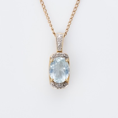 9ct Yellow Gold, Vintage, Aquamarine / 0.02ct Diamond on 45cm Necklace