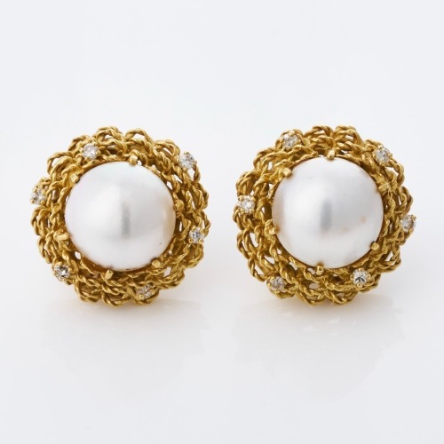 18ct Yellow Gold, 14mm Mab&eacute; Pearl / 0.30ct Diamond Earrings