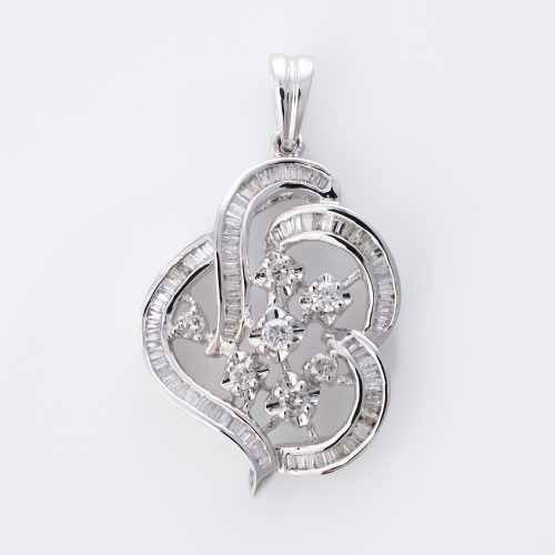 18ct White Gold, 0.30ct Diamond Pendant