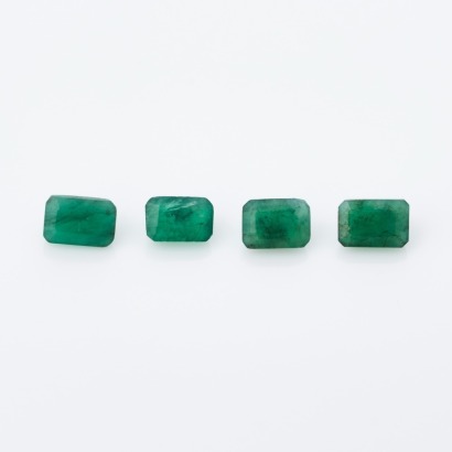 Parcel of Four Loose Emeralds, 2.46ct Total weight