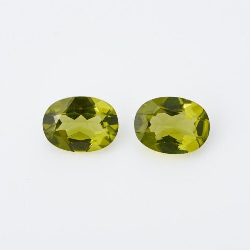 Pair of Loose Peridots, 2.46ct Total weight