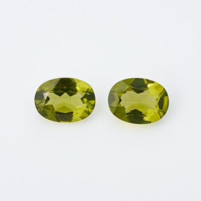 Pair of Loose Peridots, 2.46ct Total weight