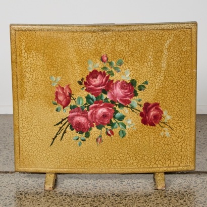 A Vintage Crackle-Finish Fire Guard