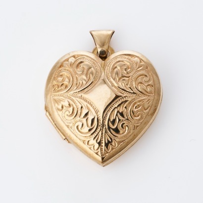 9ct Yellow Gold, 'Love you' Heart Shaped Locket