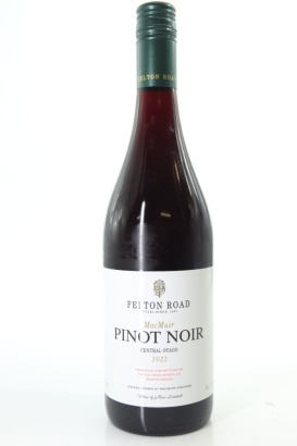 (1) 2022 Felton Road MacMuir Pinot Noir, Central Otago [JR17]