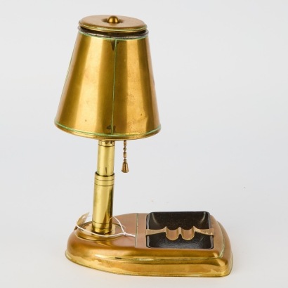A Vintage Ashtray with Pull Down Cigarette Dispenser, England
