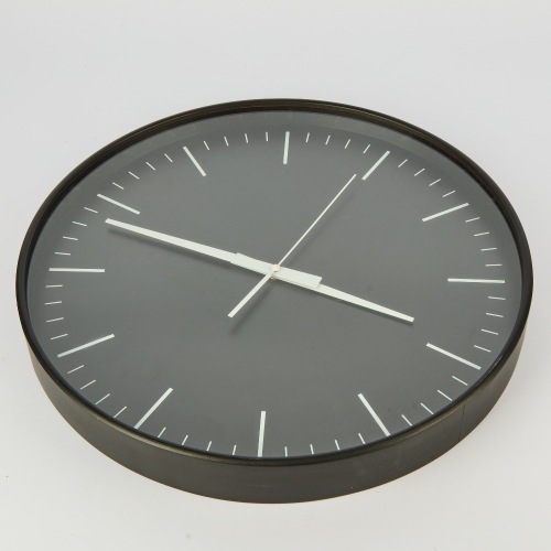 A Minimal Wall Clock