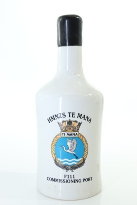 (1) HMNZS Te Mana (F111) Commissioning Oakwood Wines Tawny Port Decanter, Australia, 17.5% ABV