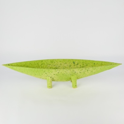 A Peter Collis Waka Vase