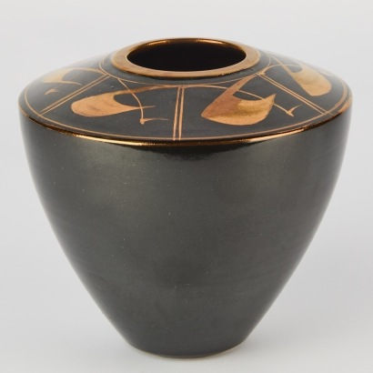 A Peter Collis Shoulder Vase