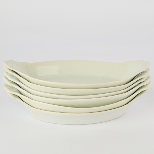 A set of six Apiilco Porcelain Oval Au Gratin Baking Dishes