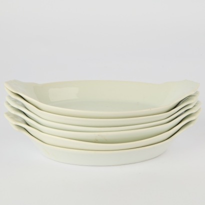 A set of six Apiilco Porcelain Oval Au Gratin Baking Dishes