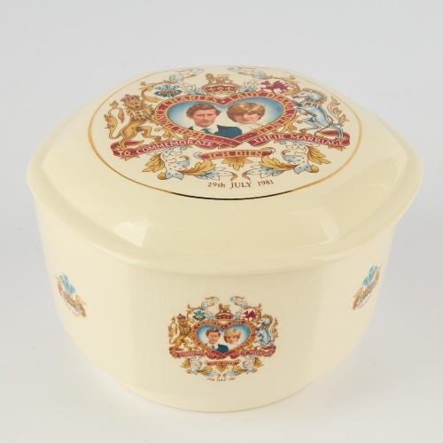 A Crown Lynn Royal Wedding Commemorative Lidded Bowl