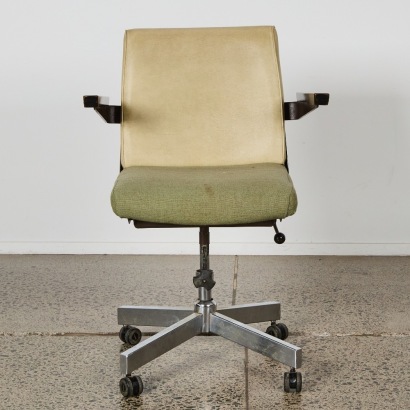 A Mid-Century Atomic Desk Chair