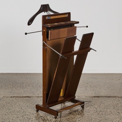 A John Corby Ltd. Gentlemans Trouser Mahogany Press c.1950