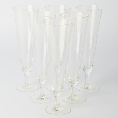 A set of six grape etched vintage champagne flutes