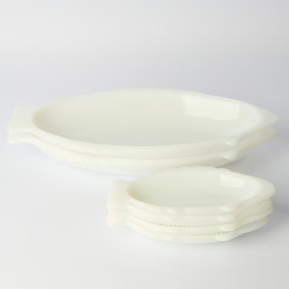 A collection of Vintage Milk Glass Fish Plates. Two Platters and four plates
