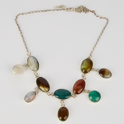 A Handmade Agate Necklace