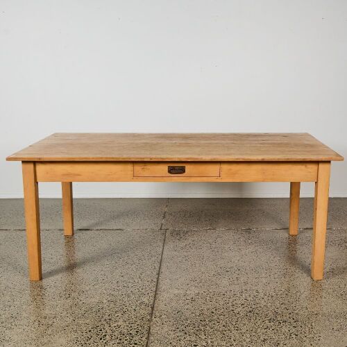 A Willetts Table, Omaru