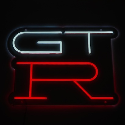 A GT-R Neon