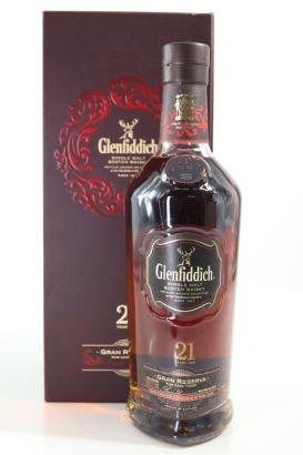 (1) Glenfiddich Gran Reserva Caribbean Rum Cask Finish 21 Year Old Cask Selection #32 Single Malt Scotch Whisky, Speyside, 40% ABV, Circa. 2015 (GB)