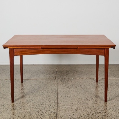 A Mid-Century Fler Extending Dining Table