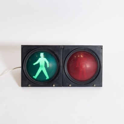 A Traffic Light Head